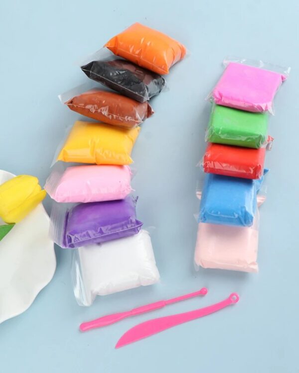 Piankolina plastelina glina 12 kolorów Piankolina plastelina glina 12 kolorów