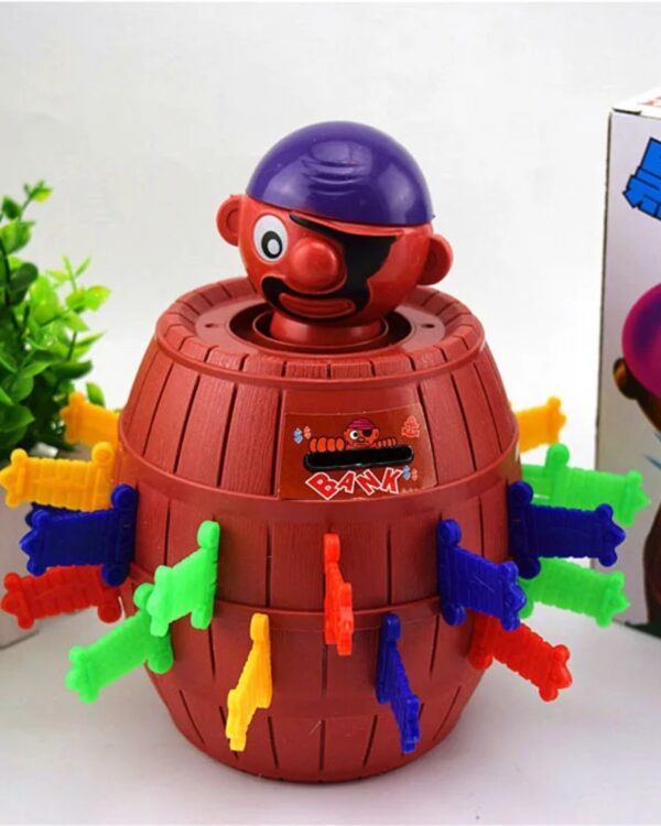 Gra zręcznościowa szalony pirat w beczce Gra zręcznościowa szalony pirat w beczce