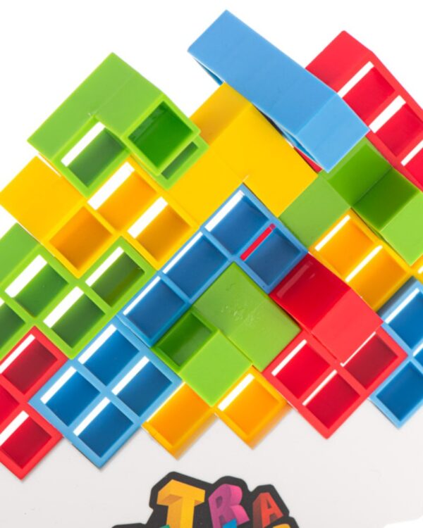 Układanka TETRIS balansujące klocki gra logiczna zbliżenie